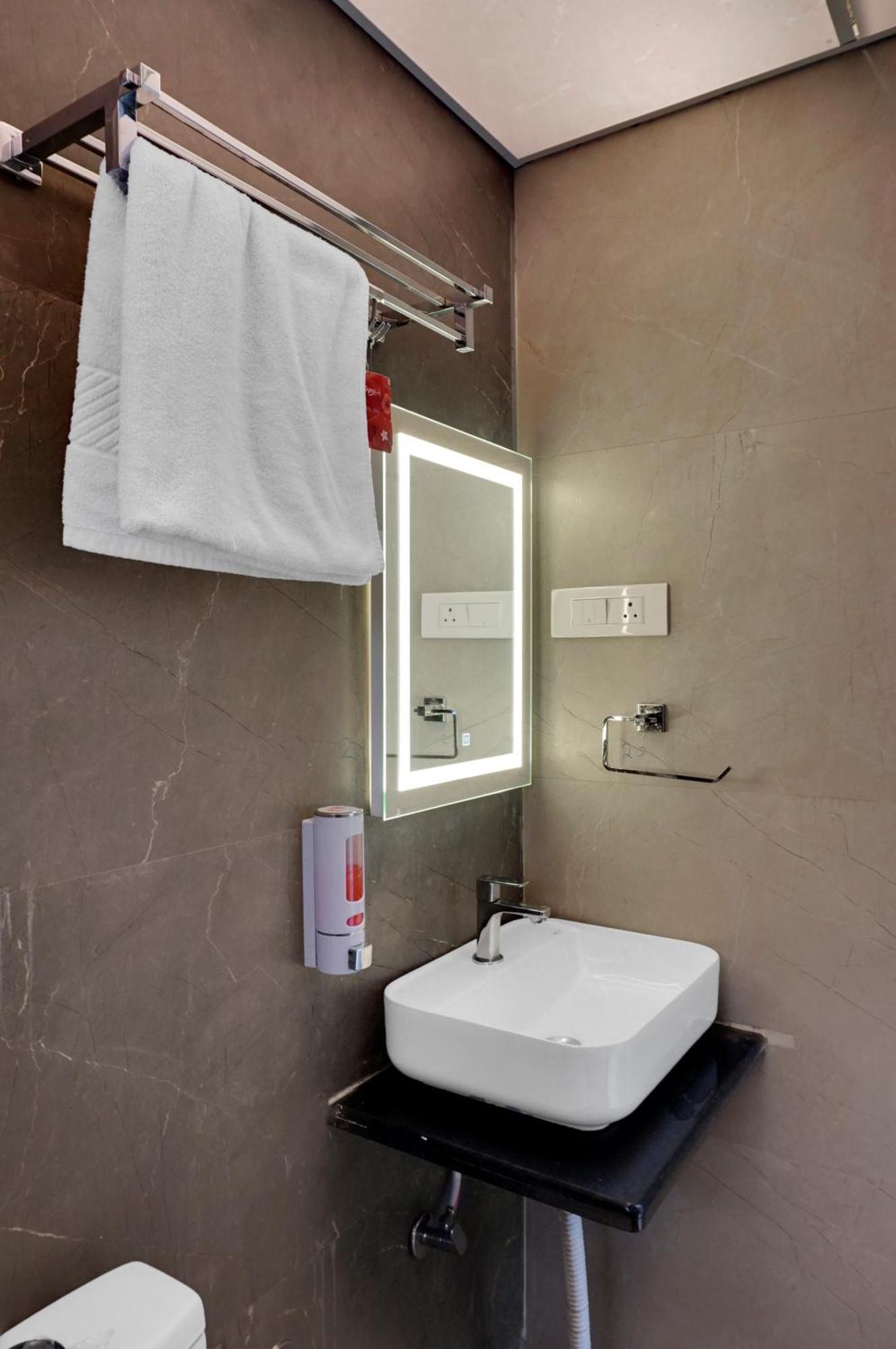Hotel Sayba Executive Pune Zewnętrze zdjęcie