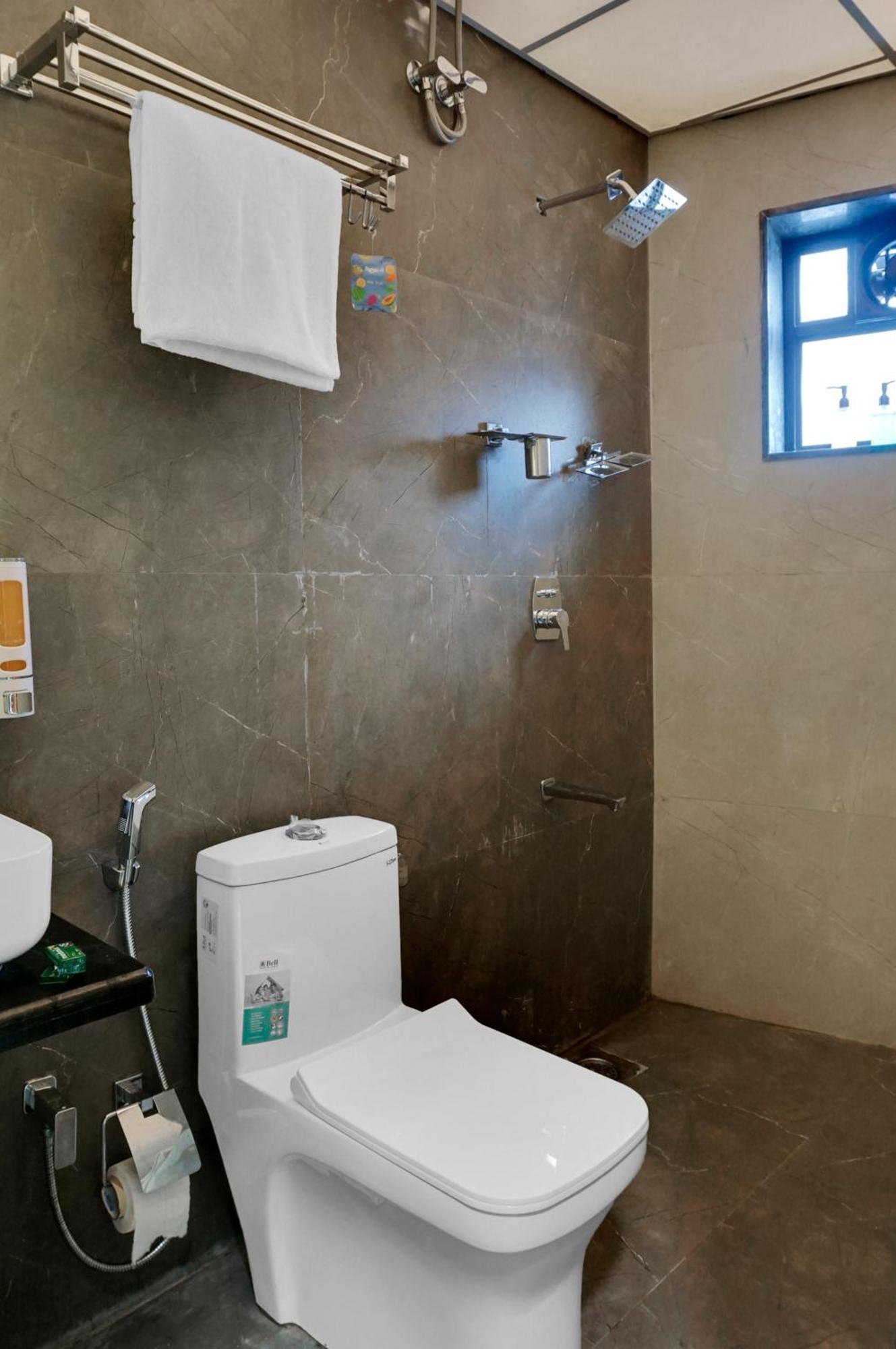 Hotel Sayba Executive Pune Zewnętrze zdjęcie